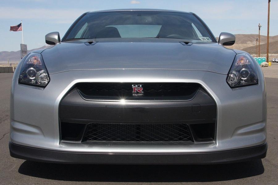  Nissan GT-R 2007 года  (фото 360 из 480)